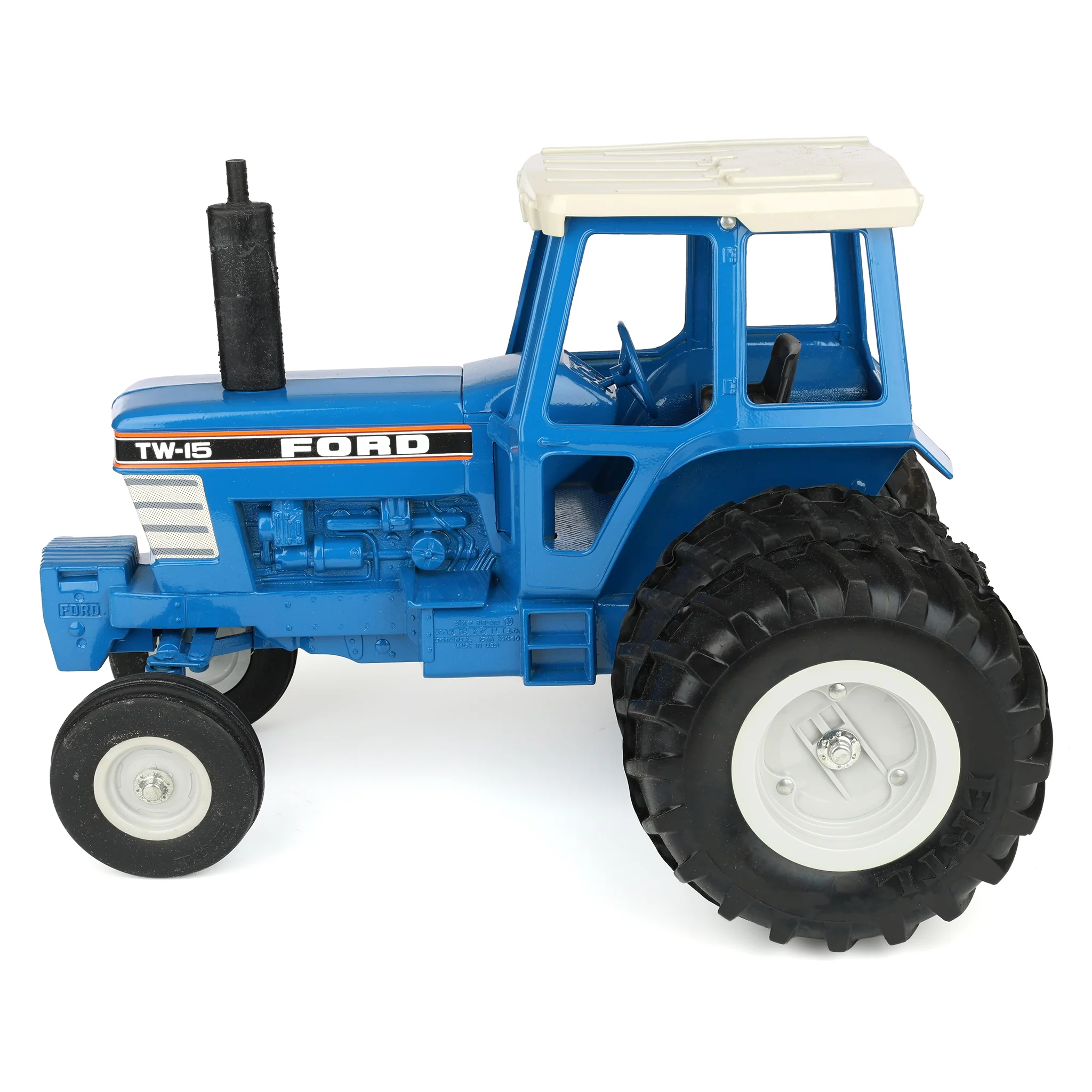 1/12 Ford TW-15 Tractor with Rear Duals by ERTL - Image 5