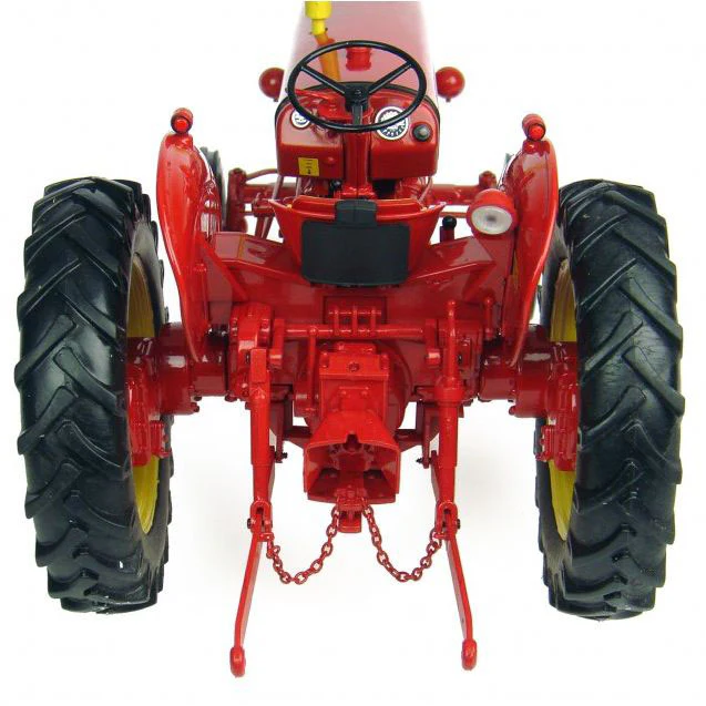 1/16 David Brown 990 Implematic Tractor by Universal Hobbies - Image 3
