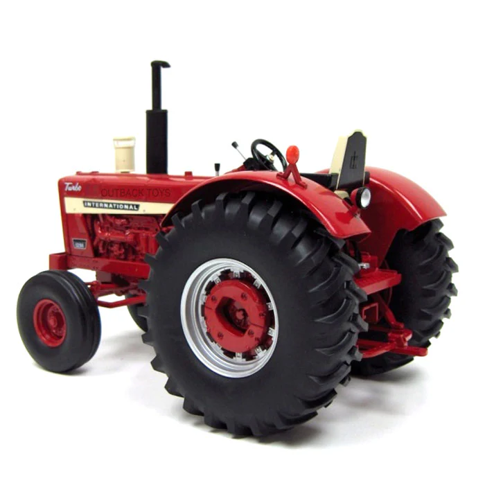1/16 International Harvester 1256 Tractor with Wheatland Fenders by ERTL - Image 4