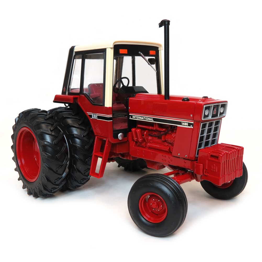 1/16 International Harvester 1486 Tri-Stripe Tractor with Duals, ERTL Prestige Collection - Image 2