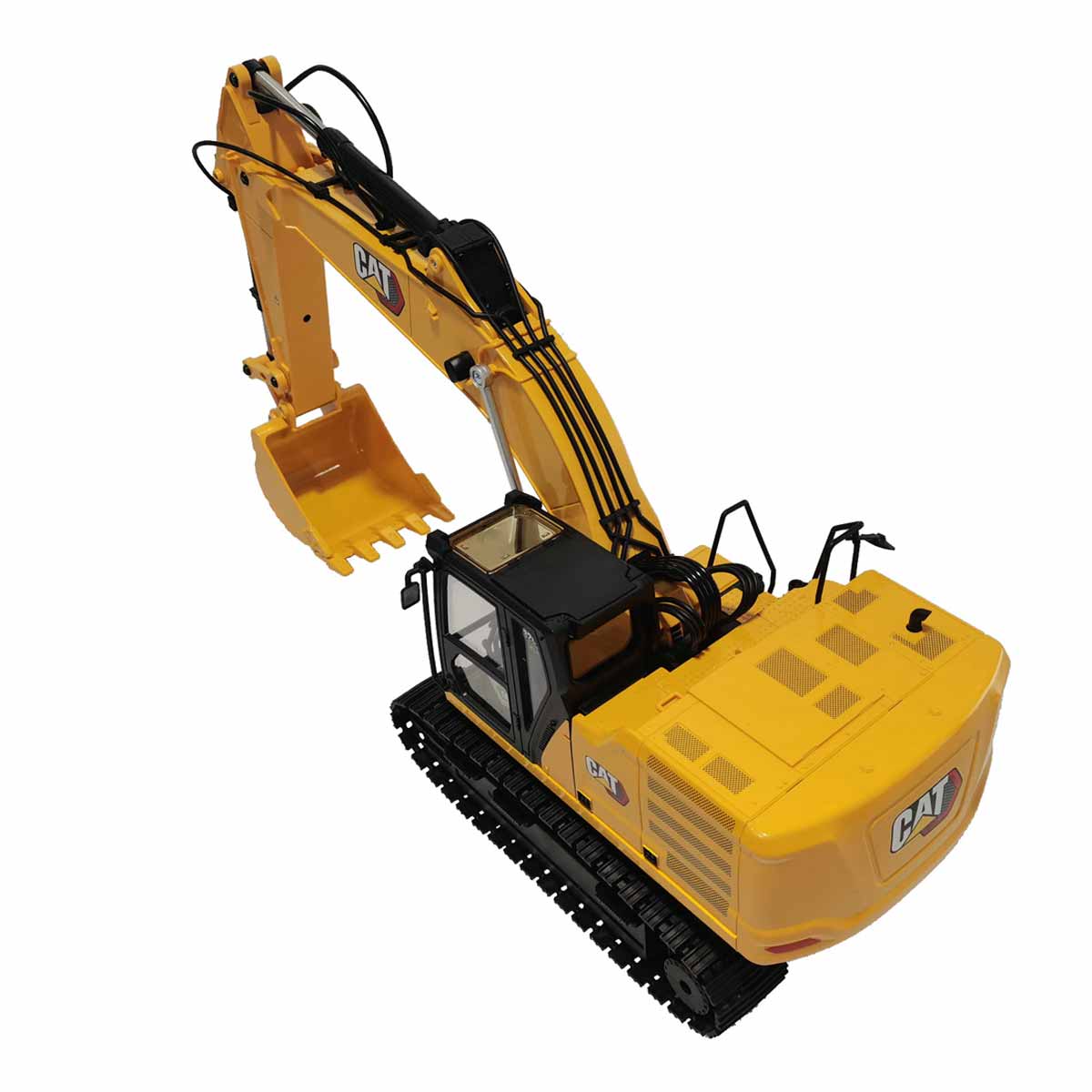 (B&D) 1/16 Radio Control Caterpillar 320 Excavator with Bucket, Grapple and Hammer - Used - Image 9