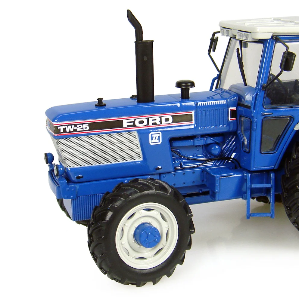 1/32 1986 Ford TW-25 4X4 Force II by Universal Hobbies - Image 2