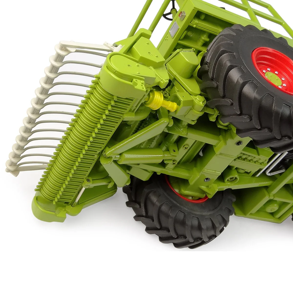 1/32 Claas Jaguar 80 SF Forage Harvester with Hay Head by Universal Hobbies, Limited Edition 1 of 1,500 - Image 9