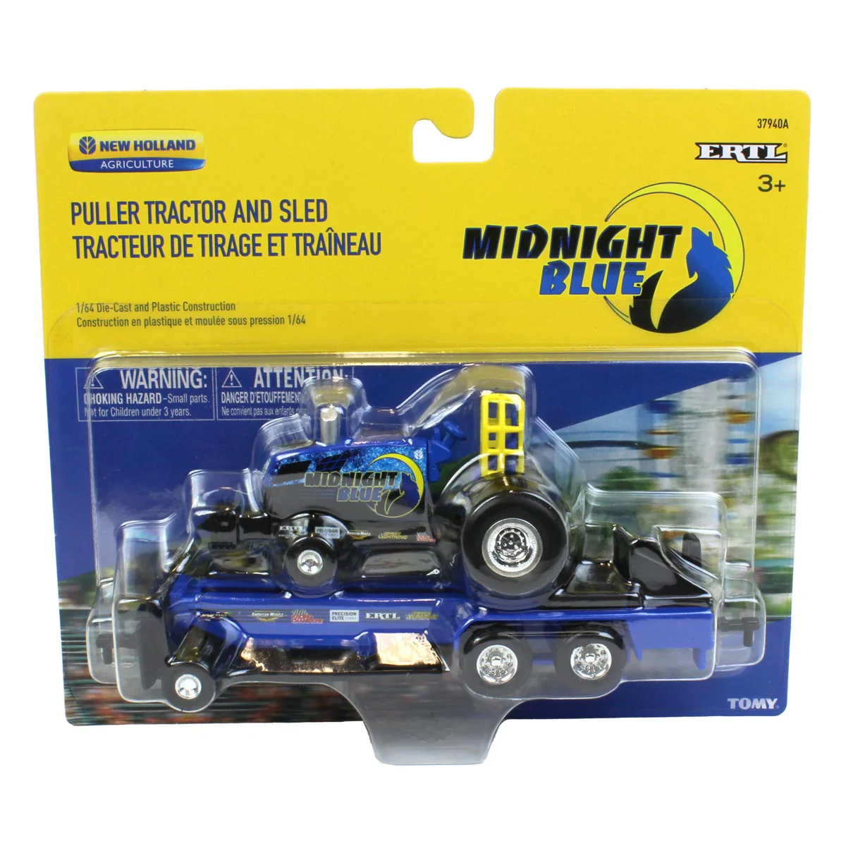 1/64 New Holland "Midnight Blue" Pulling Tractor with Pulling Sled - Image 5