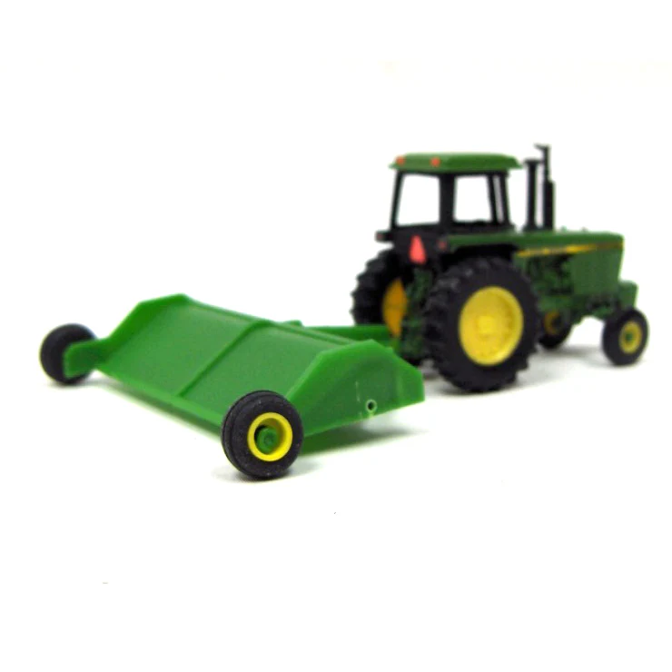 1/64 Green Plastic Pull Type Stalk Chopper by Standi Toys - Image 2