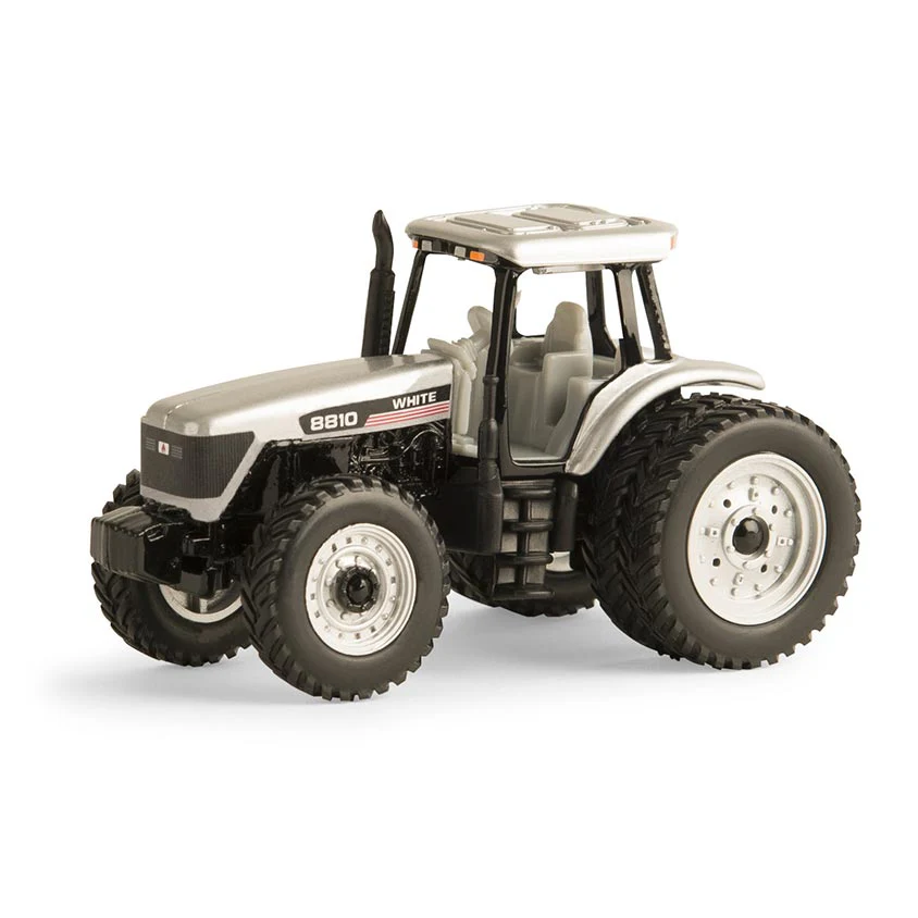 1/64 White 8810 with MFD and Rear Duals