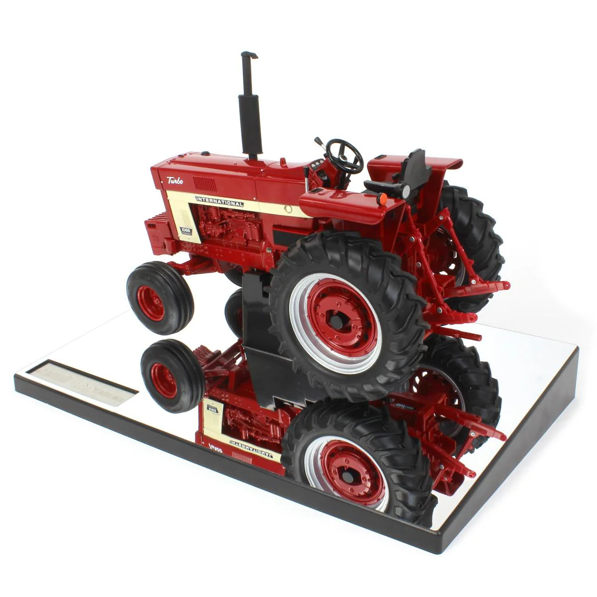 (B&D) 1/16 IH Farmall 1066 Tractor by ERTL, Farmall 100th Anniversary Limited Edition - Damaged Item - Image 7