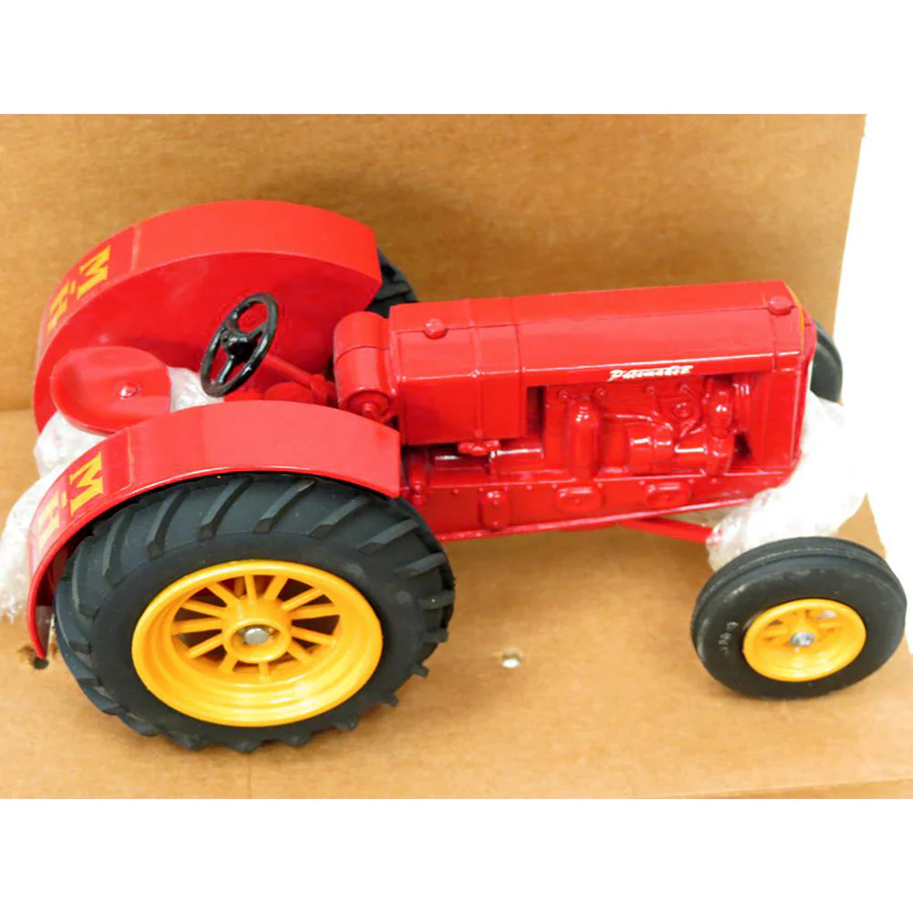 (B&D) 1/16 Massey Harris Pacemaker Tractor by SpecCast - Displayed, Damaged Item - Image 2