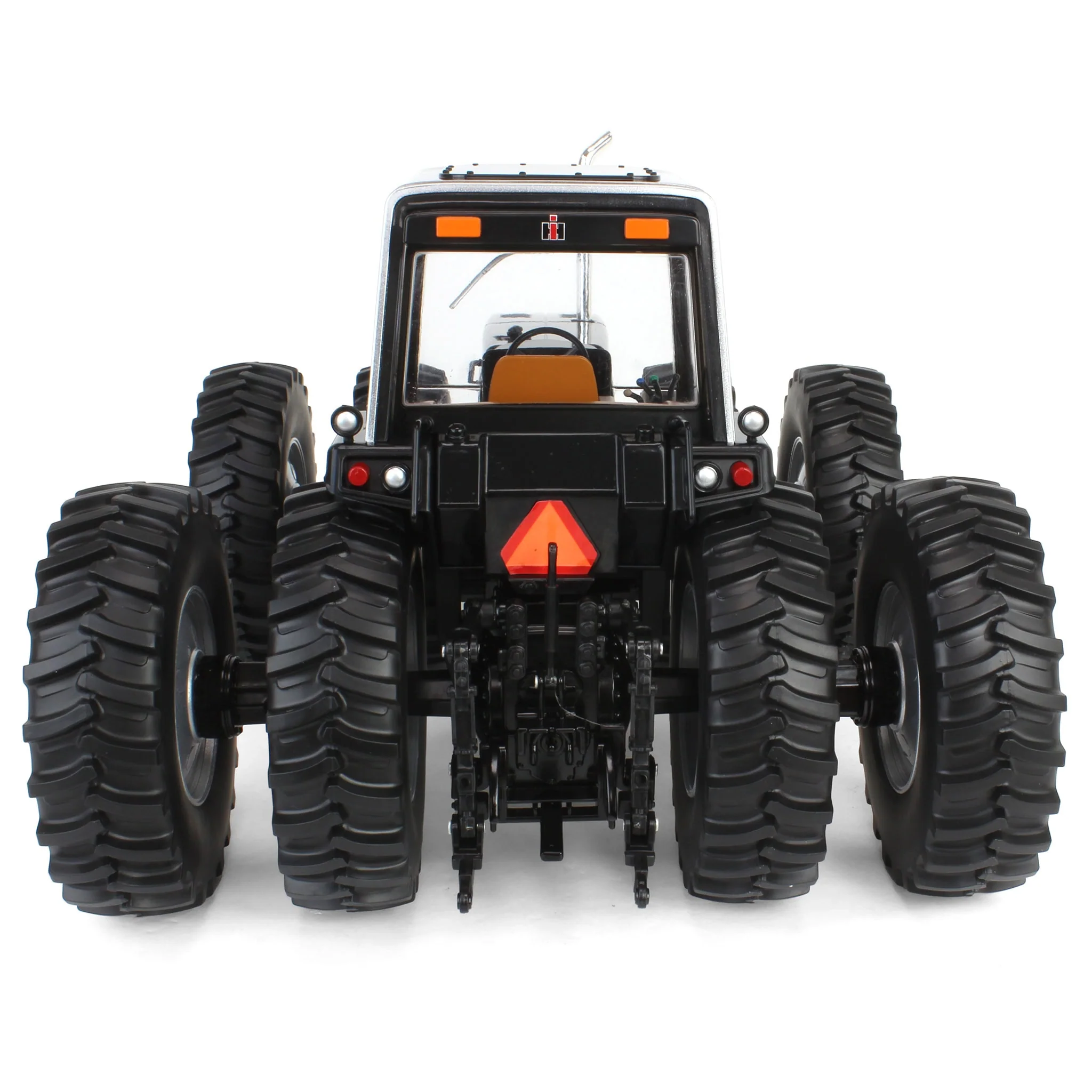 Black Chase Unit ~ 1/16 International Harvester 7688 Super 70 Series 2+2 Tractor, 3rd in Outback Toys Exclusive Power Series, ERTL Prestige - Image 4