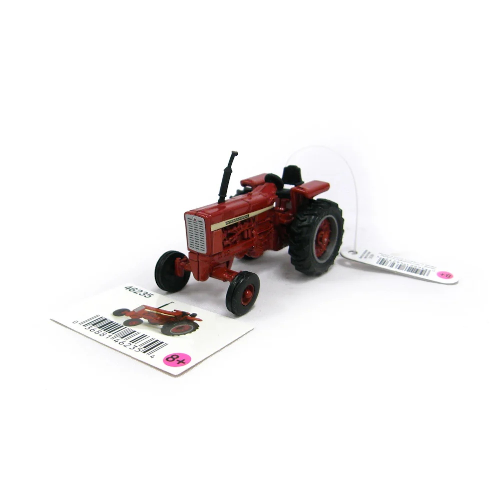 1/64 International Harvester 56 Series Tractor with Wide Front, ERTL Collect N Play - Image 2