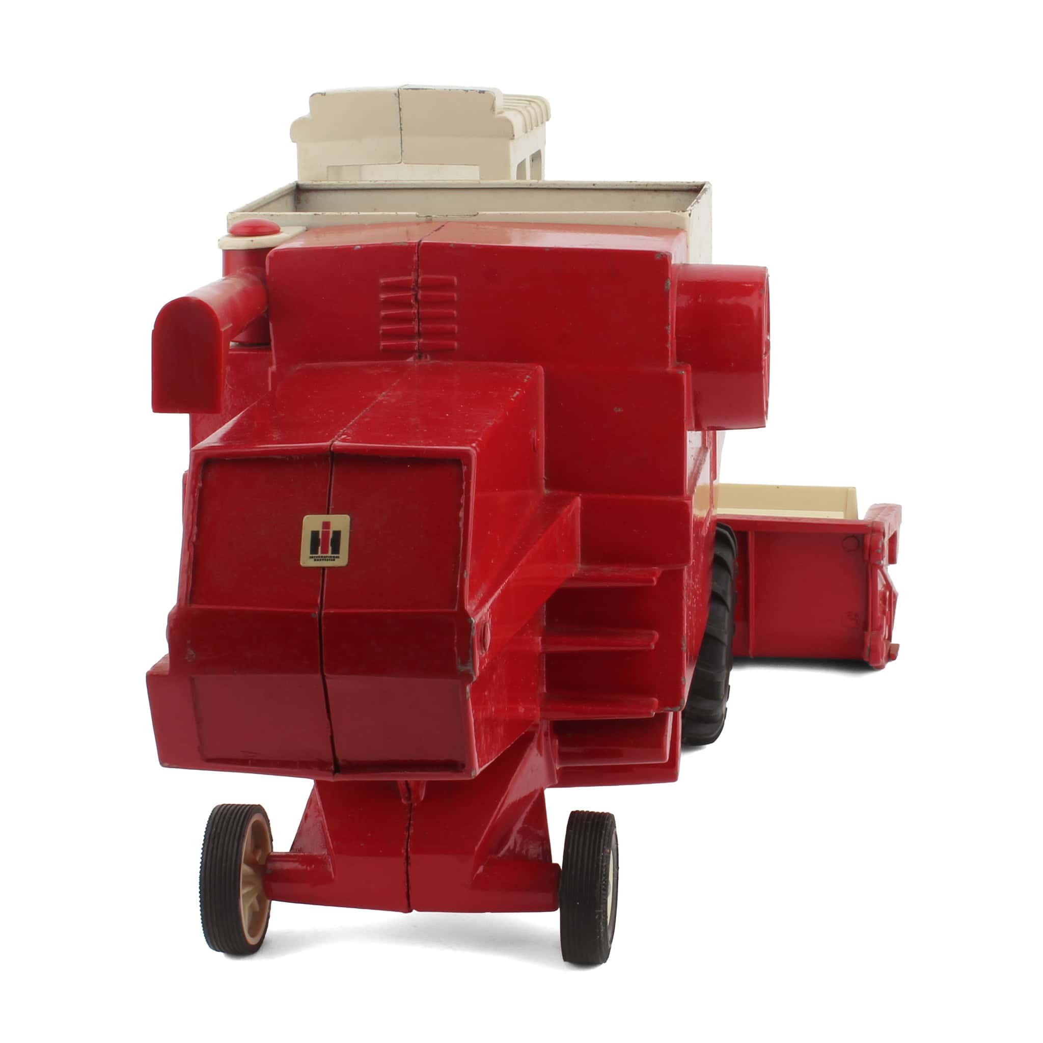 International Harvester Hydrostatic Combine with Grain Head by ERTL - Image 3